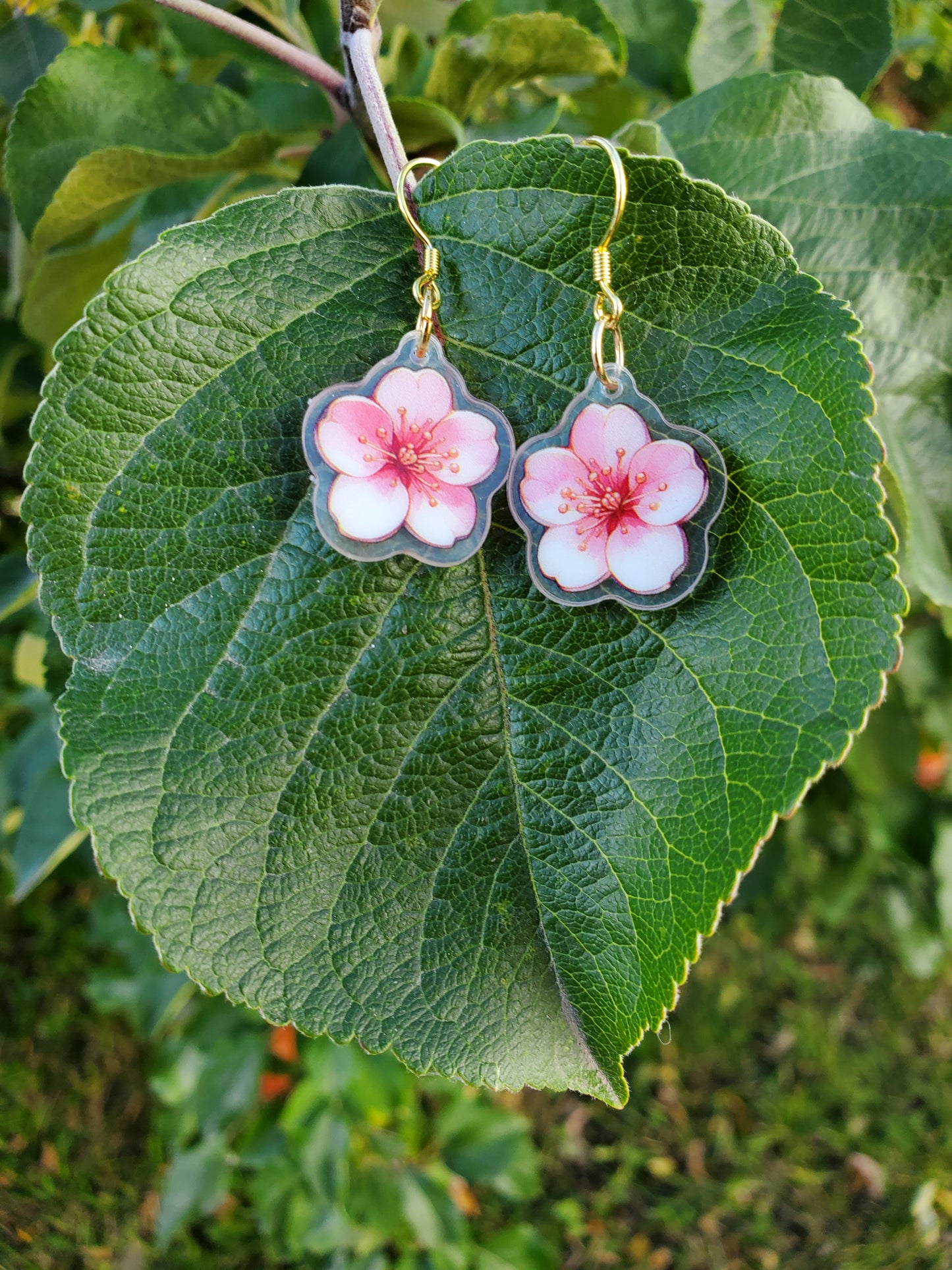 Cherry Blossom Earrings – Lightweight & Nature-Inspired 🌸