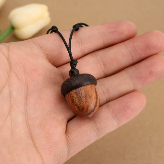 Unscrewable Wooden Acorn Necklace – Functional Nature-Inspired Jewelry 🌳✨